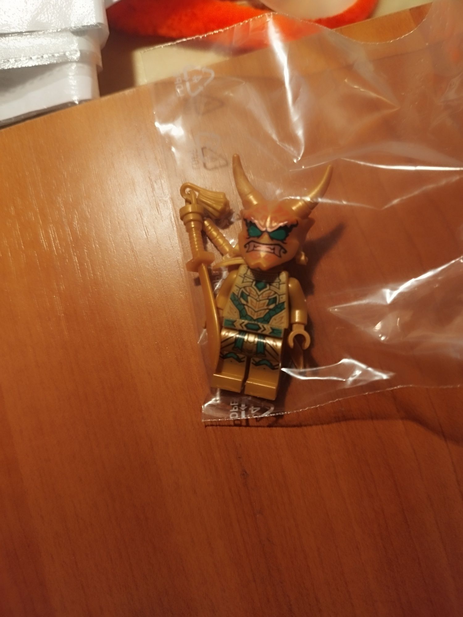 LEGO ninjago oni Lloyd