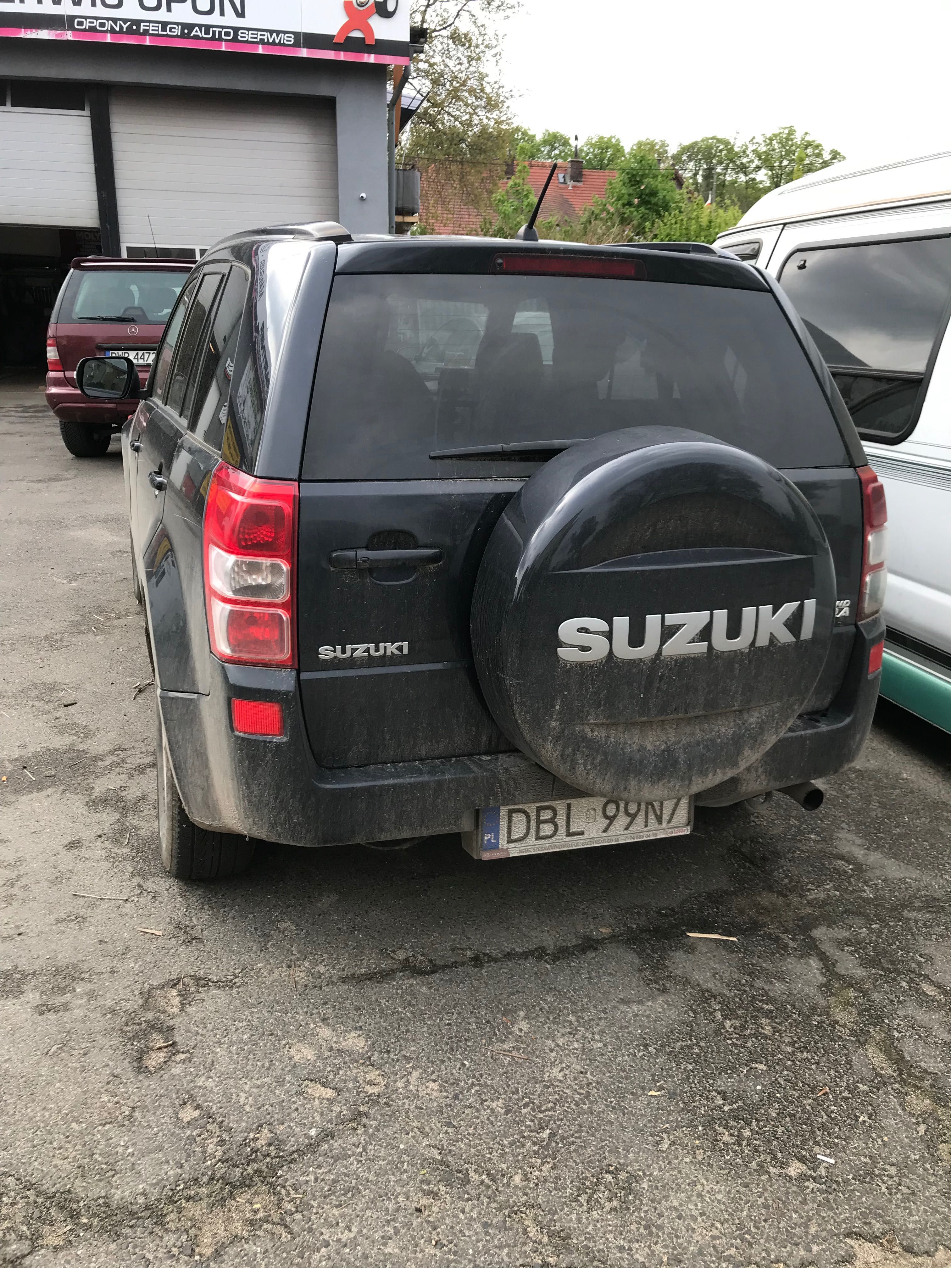 Suzuki Grand Vitara 2.4 Benzyna + Gaz, uszkodzona