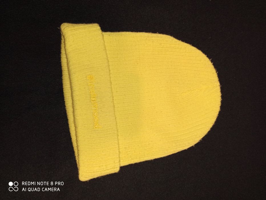 Шапки женские, молодёжные Zara, Sinsay.