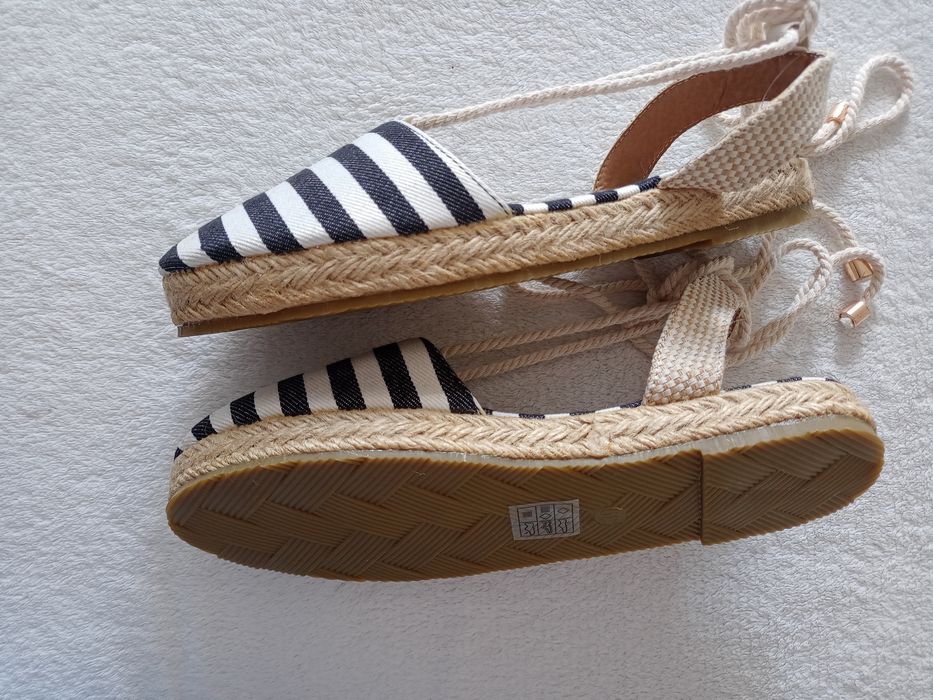 Espadryle wiązane Pieces 38 39 sznurowane espadryle sandały