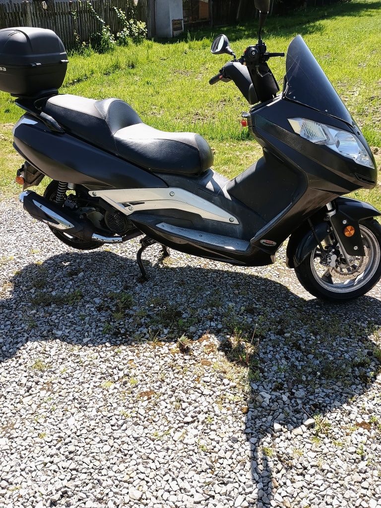 Motocykle  skutery Razzo