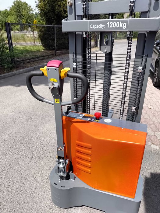 Wózek Masztowy 1200kg 2500mm Paleciak Elektryczny
