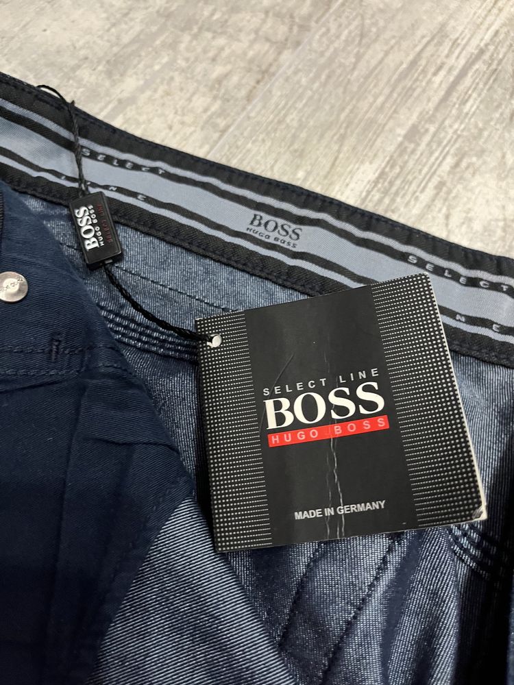 Spodnie Hugo Boss rozmiar L XL proste nogawki