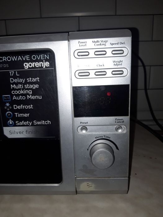 Мікрохвильовка на запчастини, робоча