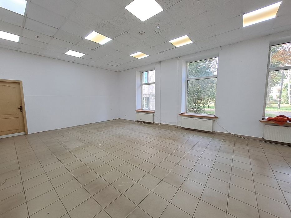 Оренда фасадного приміщення на бульв.Д.Галицького.