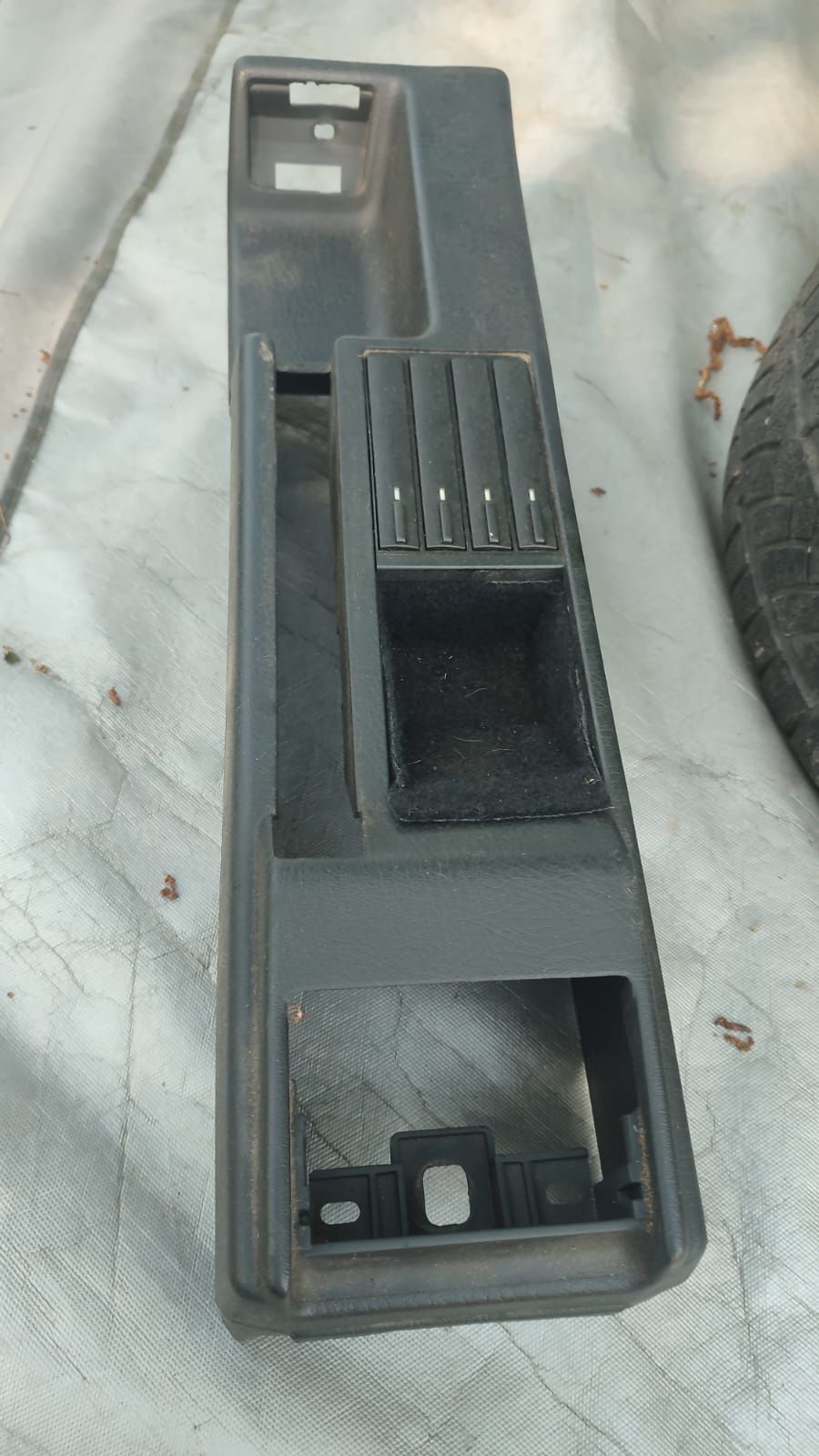 Tunel środkowy Fischer box Audi 80