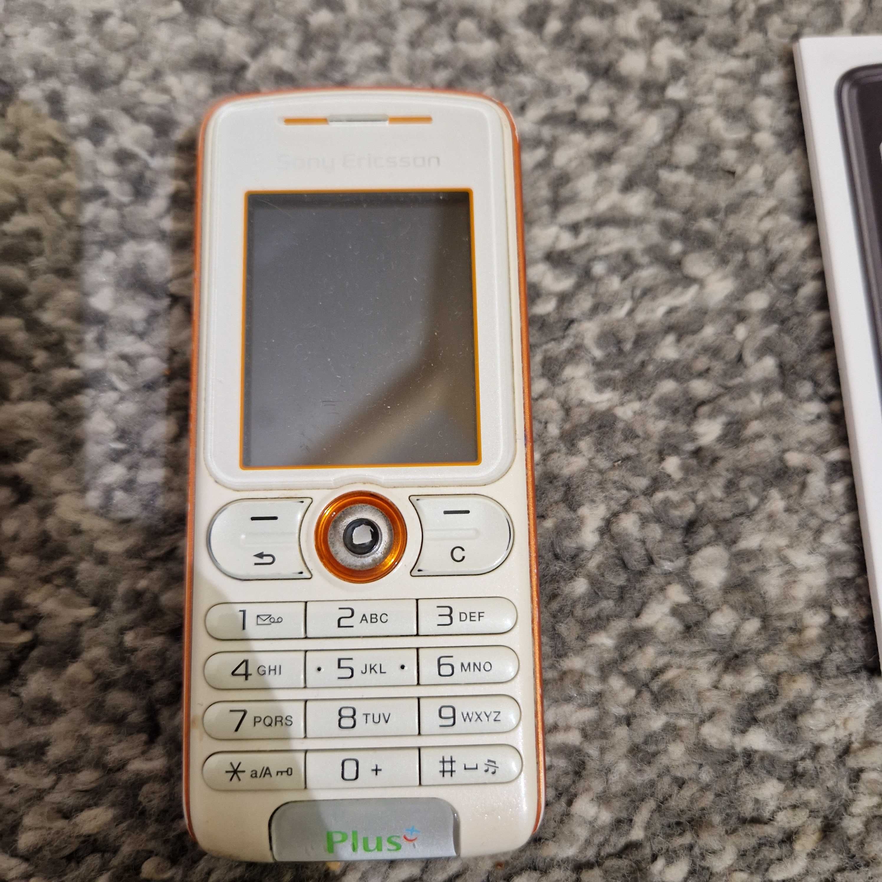 Telefony Sony Ericsson W200i Walkman