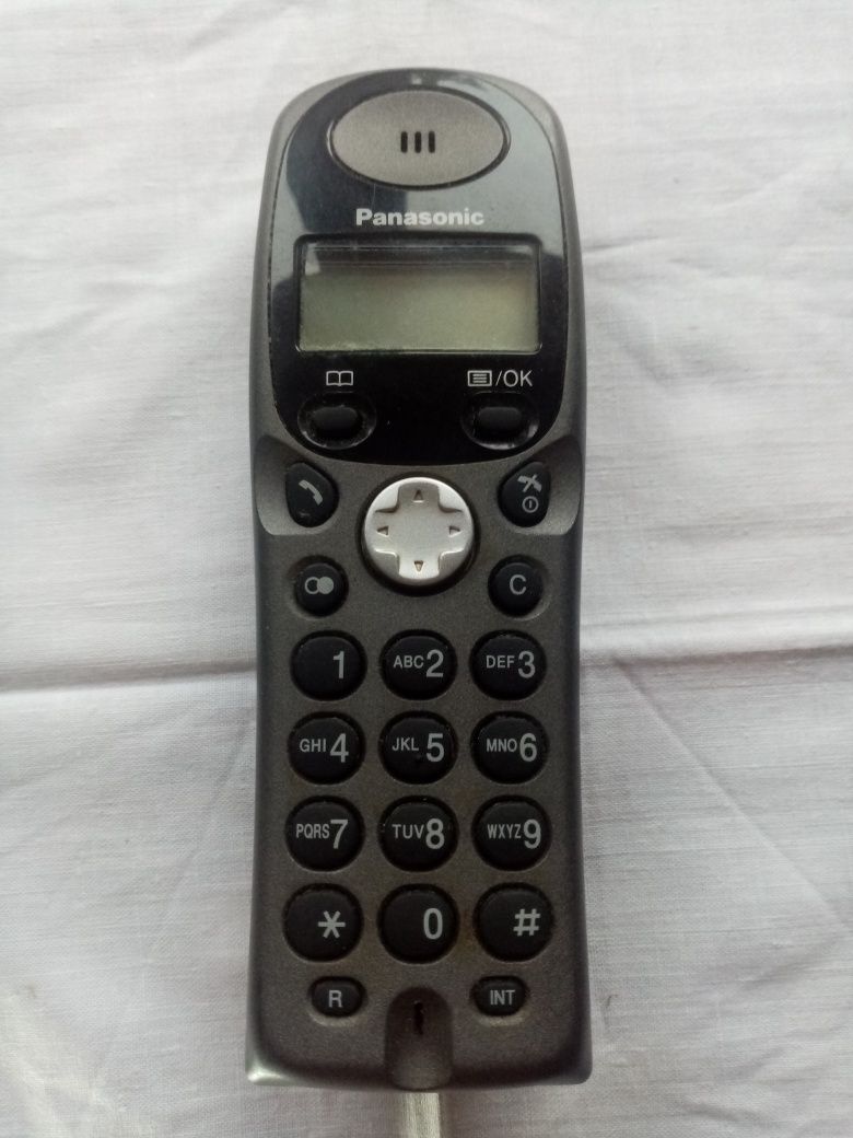 Продам телефон Panasonic KX-TG1107UA
МОДЕЛЬ Nº KX-TG1107UA стан робочи
