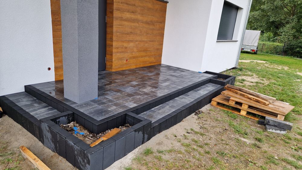 Opaska wokół nagrobka , kostka brukowa, tarasy, schody