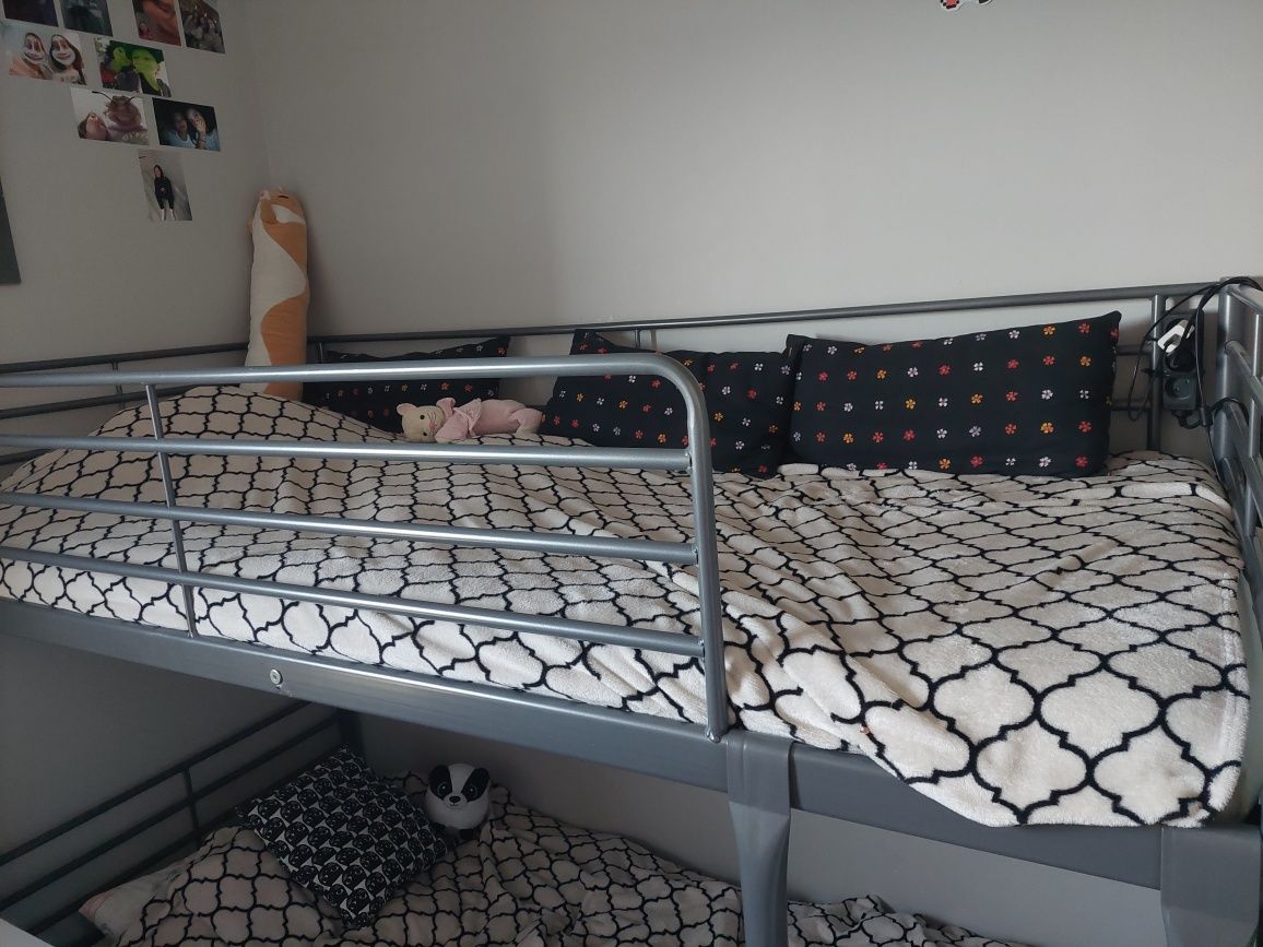 Łóżko piętrowe svarta ikea