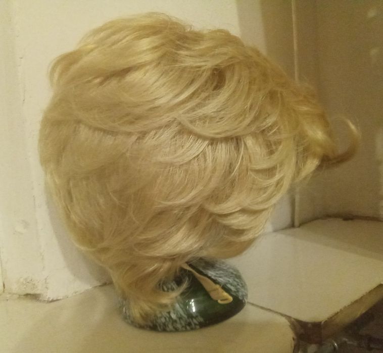 Peruka krótka blond nowa r. 57