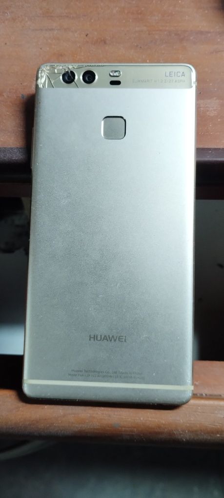 Мобільний телефон Хуавей P9