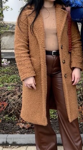 Стильне тедді пальто