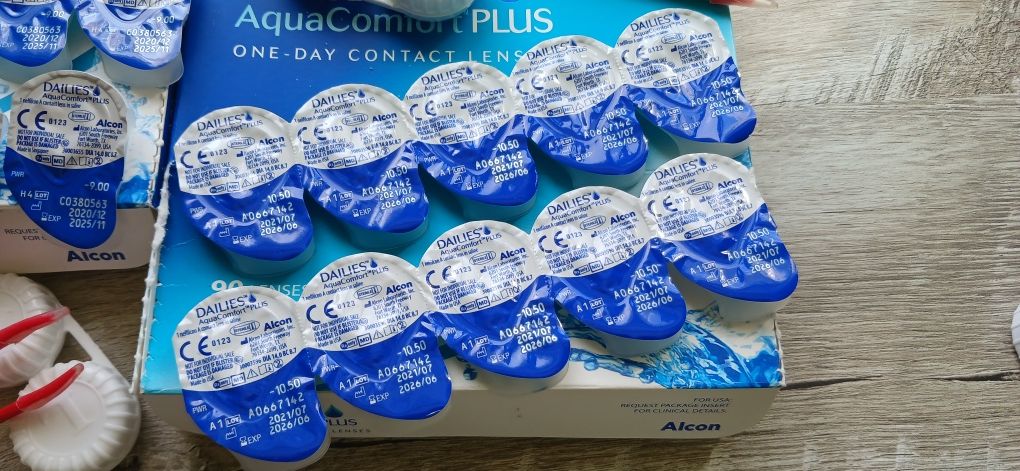 Контактні лінзи Dailies aquacomfort Alcon