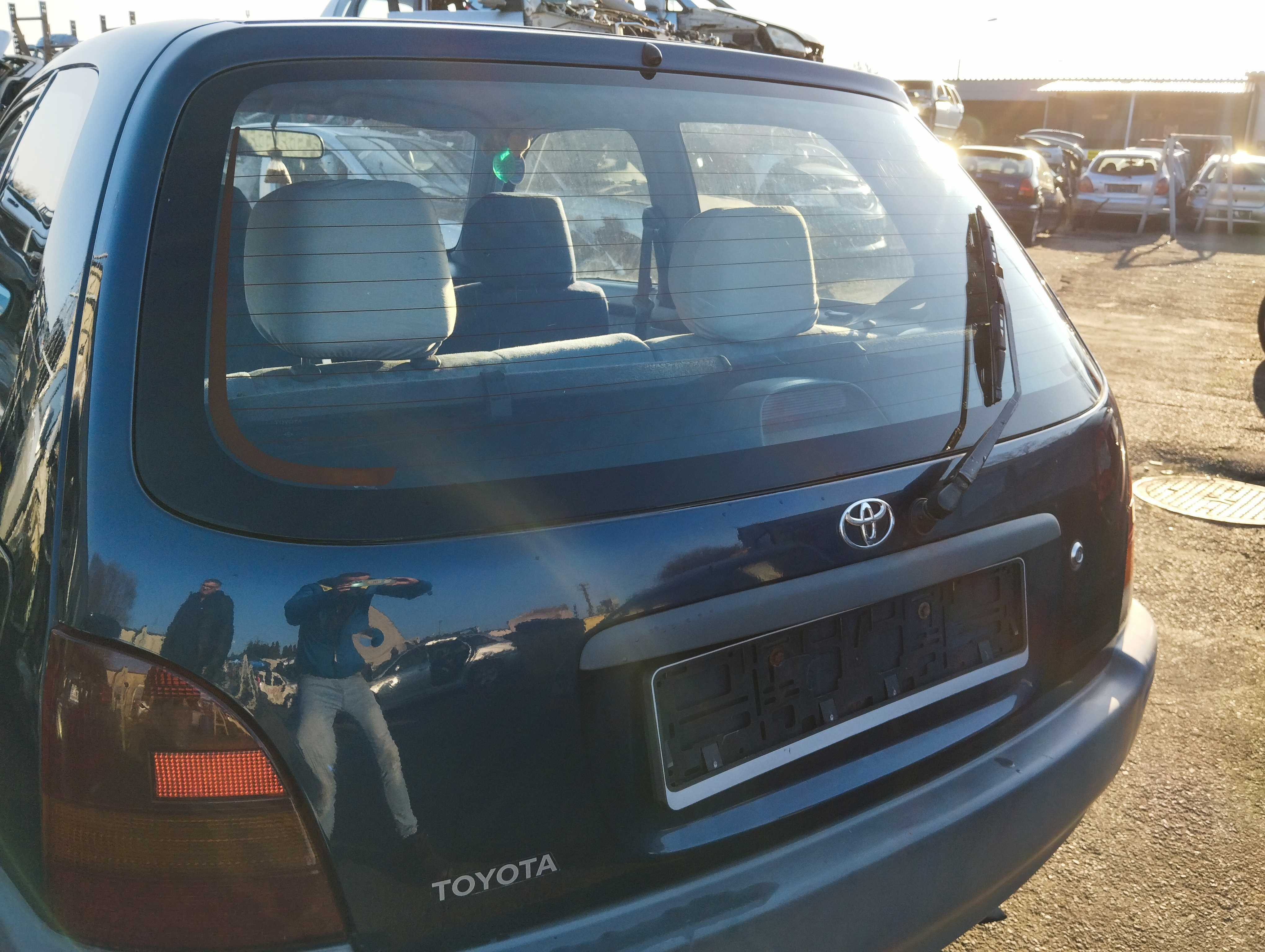 TOYOTA STARLET EP91L 1.3i 3D 1997r.Klapa bagażnika.
