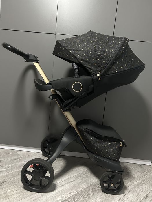 Stokke Gold Signature золота рама чорний візок
