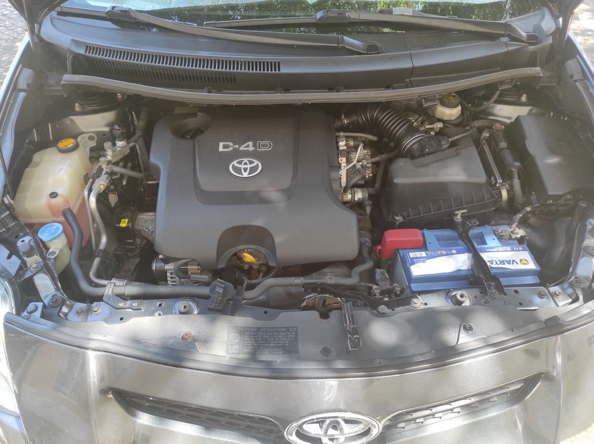 Toyota Auris 1.4D4D Só 112.000 KMS