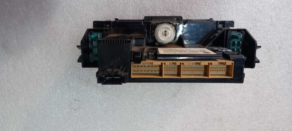 Panel klimatyzacji Audi A4 B5 FL + grzane fotele -043N