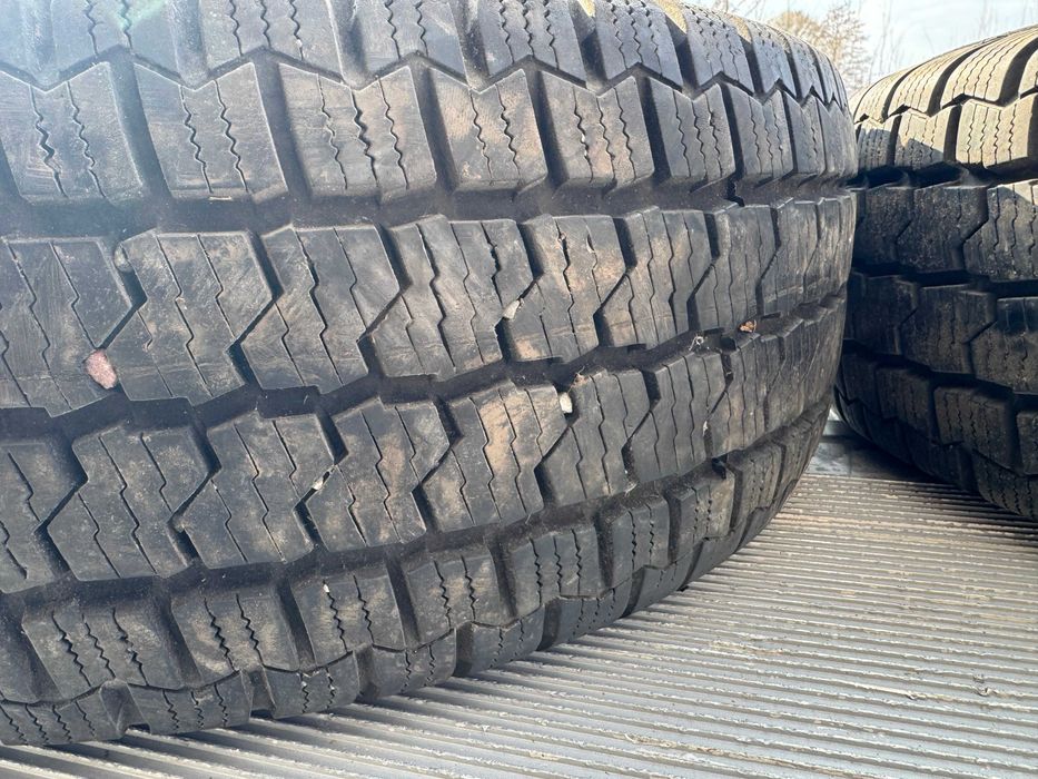 Opona całoroczna Continental VancoFourSeason 2 235/65R16 115/113 R