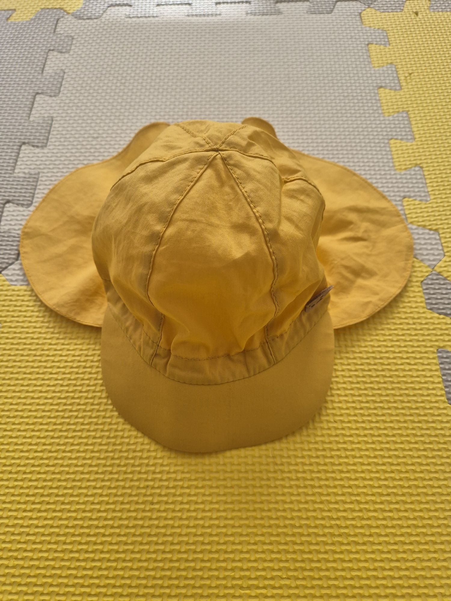 TuTu czapka czapeczka z daszkiem niemowlęca 42-44