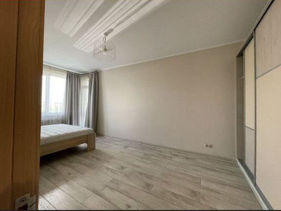 Оренда однокімнатної квартири в центрі, вул Лермонтова, новобудова