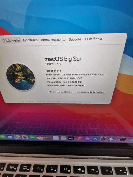 MacBook Pro 8gb RETINA 2014 ( vários programas)