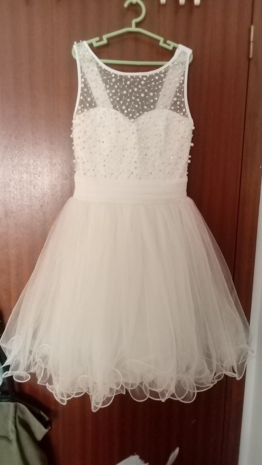 Vestido branco curto tamanho 36-38