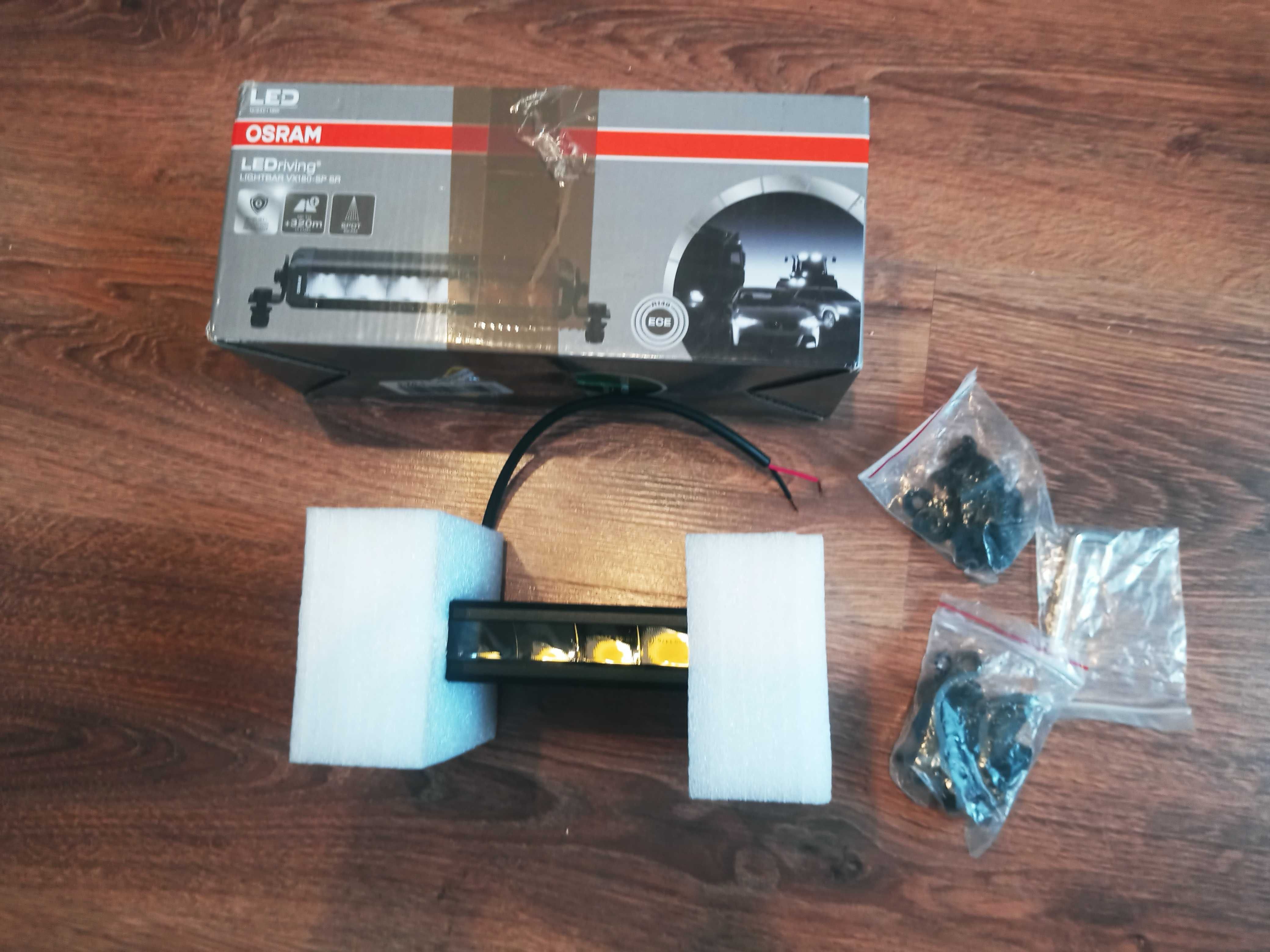 Zestaw lamp do auta LEDring Lightbar VX180-SP SR