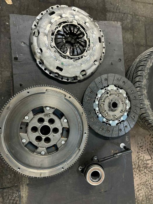Kompletne sprzęgło VW Golf 5 1.9 tdi