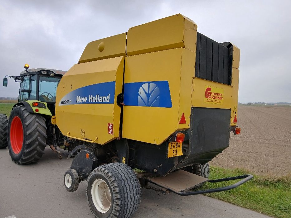 2006r . New Holland BR 750 A ,prasa pasowa, rolująca