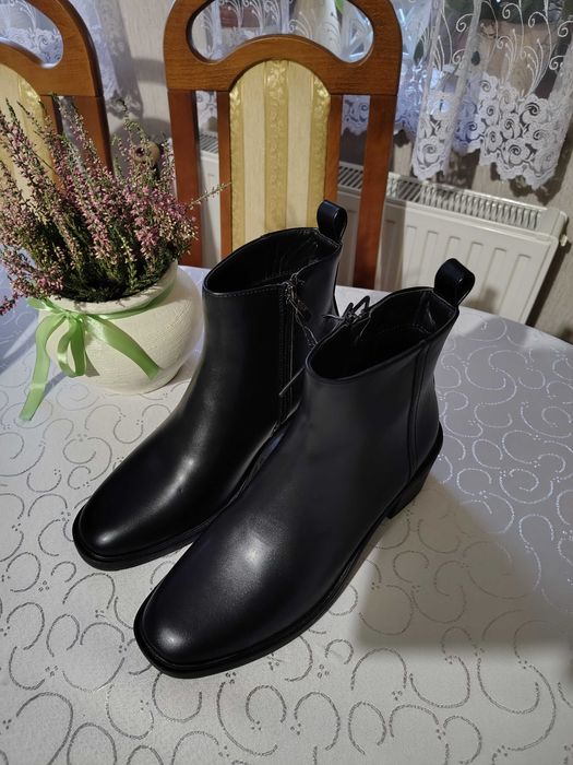 Czarne nowe,botki damskie w rozmiarze 38.