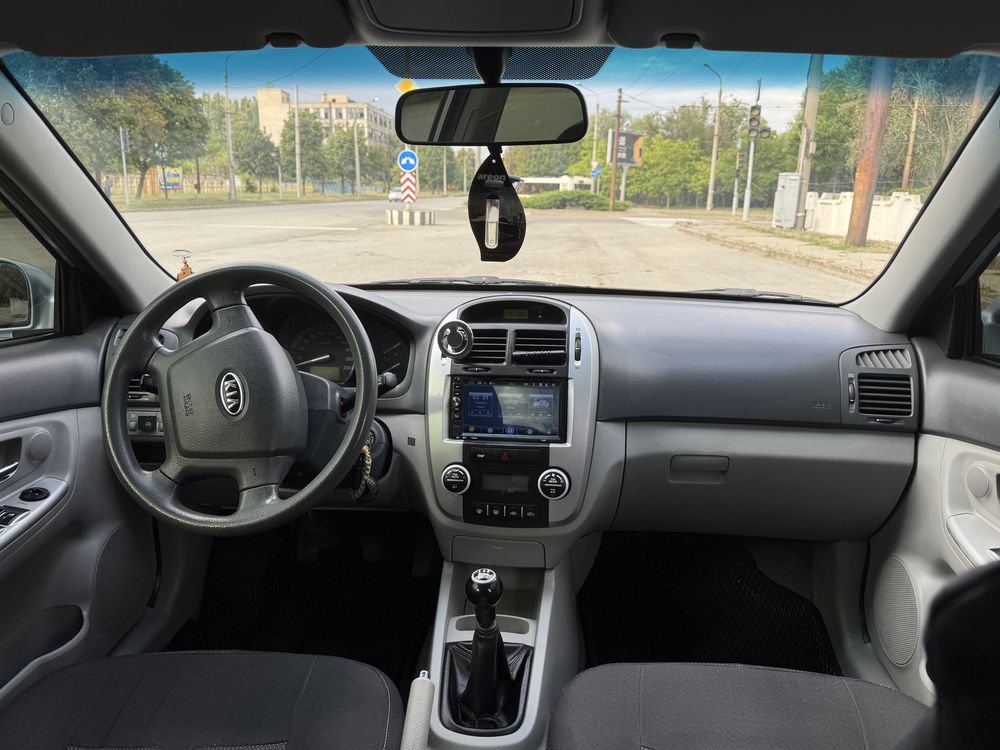 Продам Kia Cerato 2.0