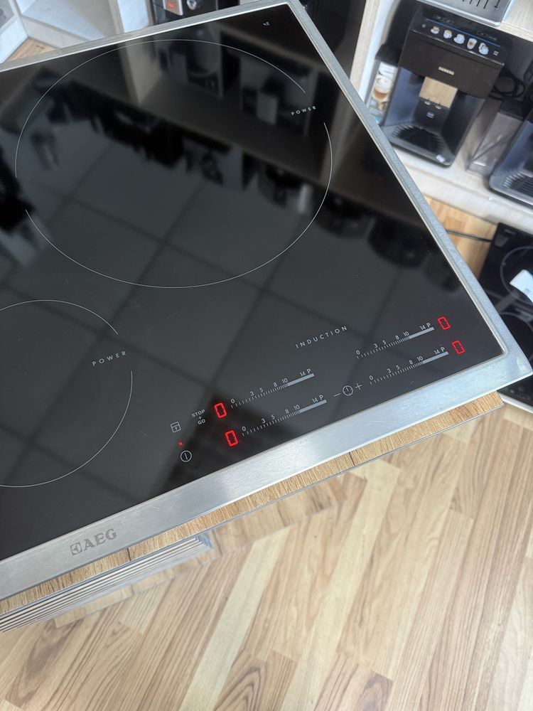 Індукційна плита/варильна поверхня AEG Electrolux