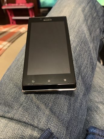 Sony Xperia J quase novo