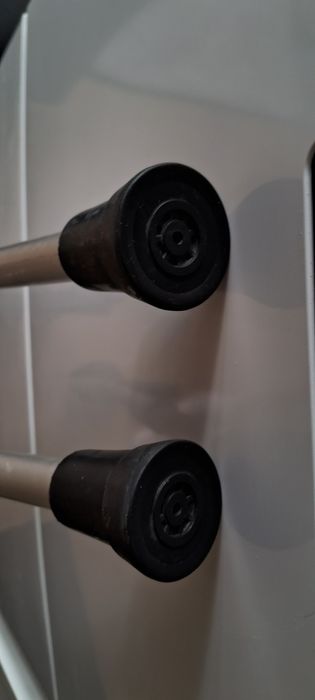 Muletas novas sem uso