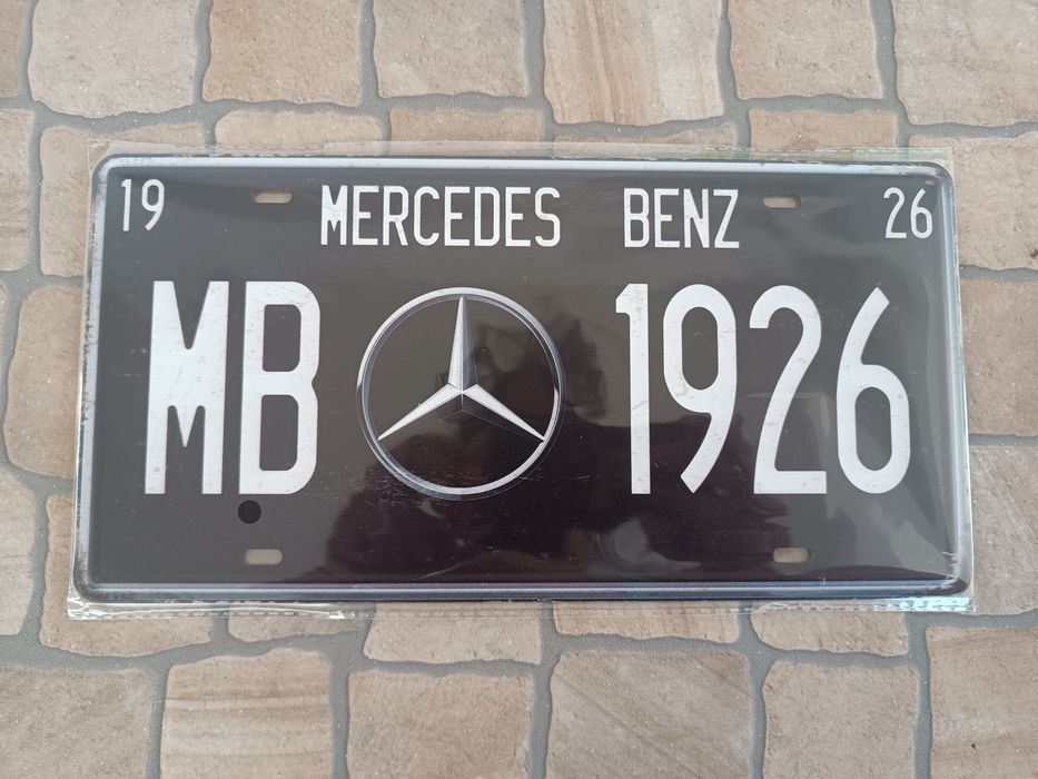 Mercedes Benz Placa em metal 7€ cada