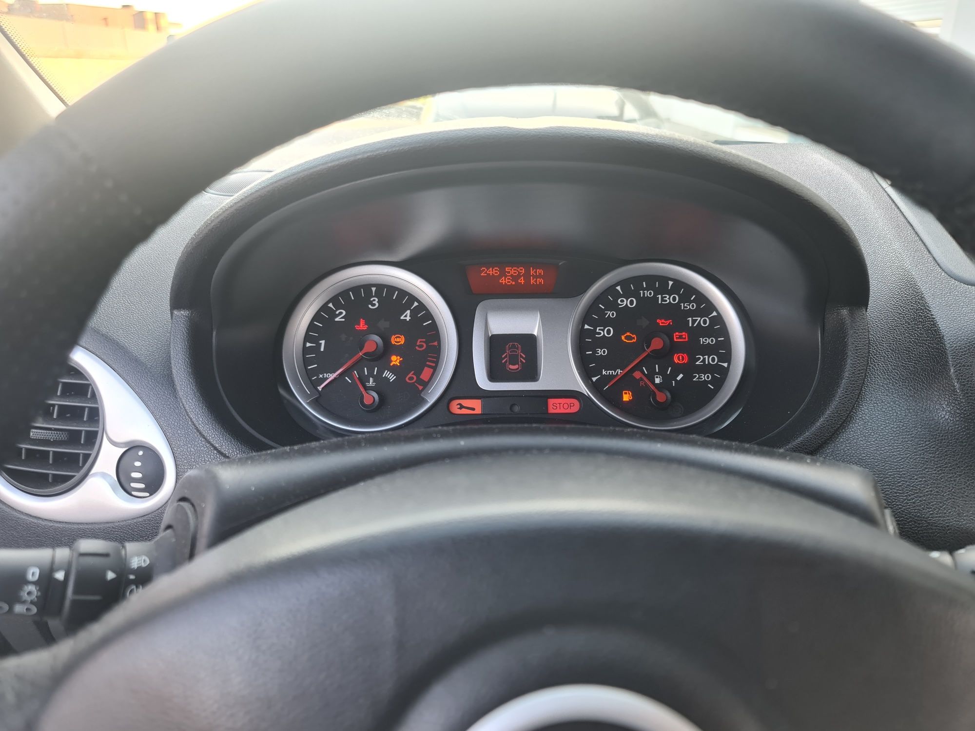 Vendo renault clio van