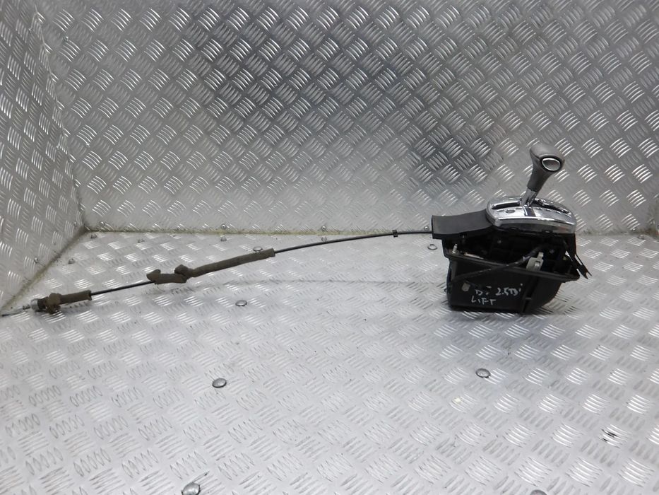 PASSAT B5 FL SEDAN 2.5 TDI 4MOTION LEWAREK WYBIERAK ZMIANY BIEGÓW 3B0713111