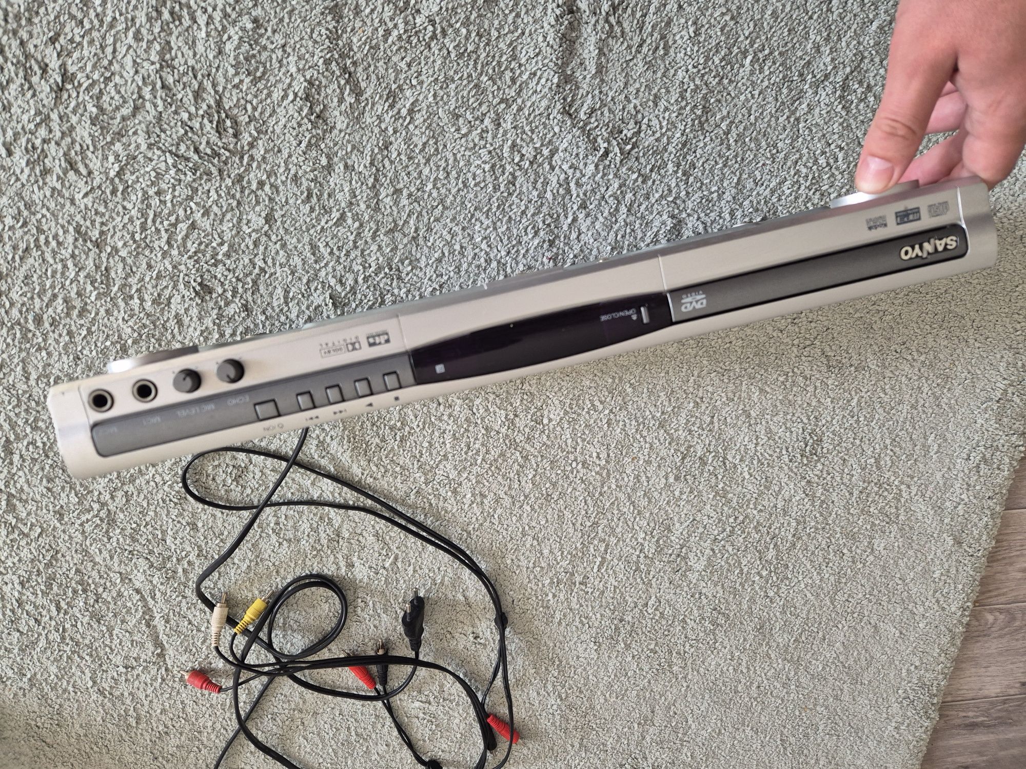 Sanyo DVD player SL330