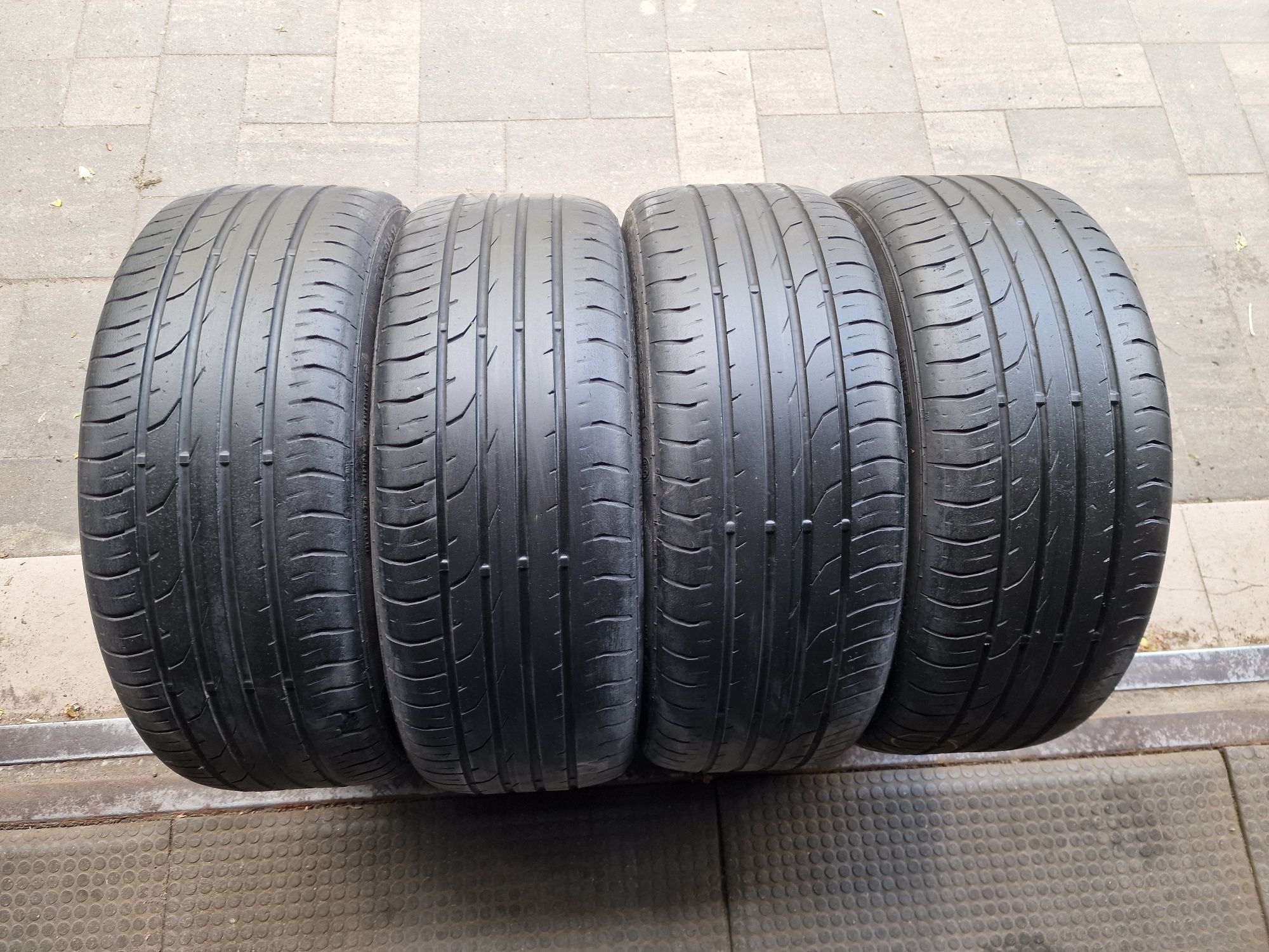 Летняя резина 205/50 R17 Continental Premium 2