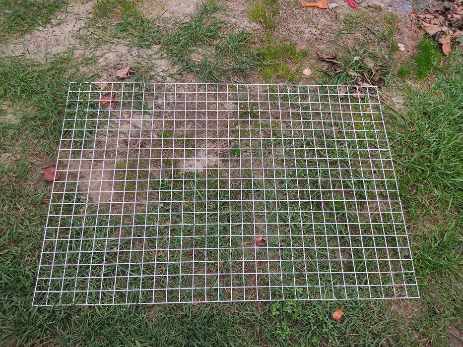 Сітка торгова біла 
Розмір 150*100
Ячейка сітки 5*5см