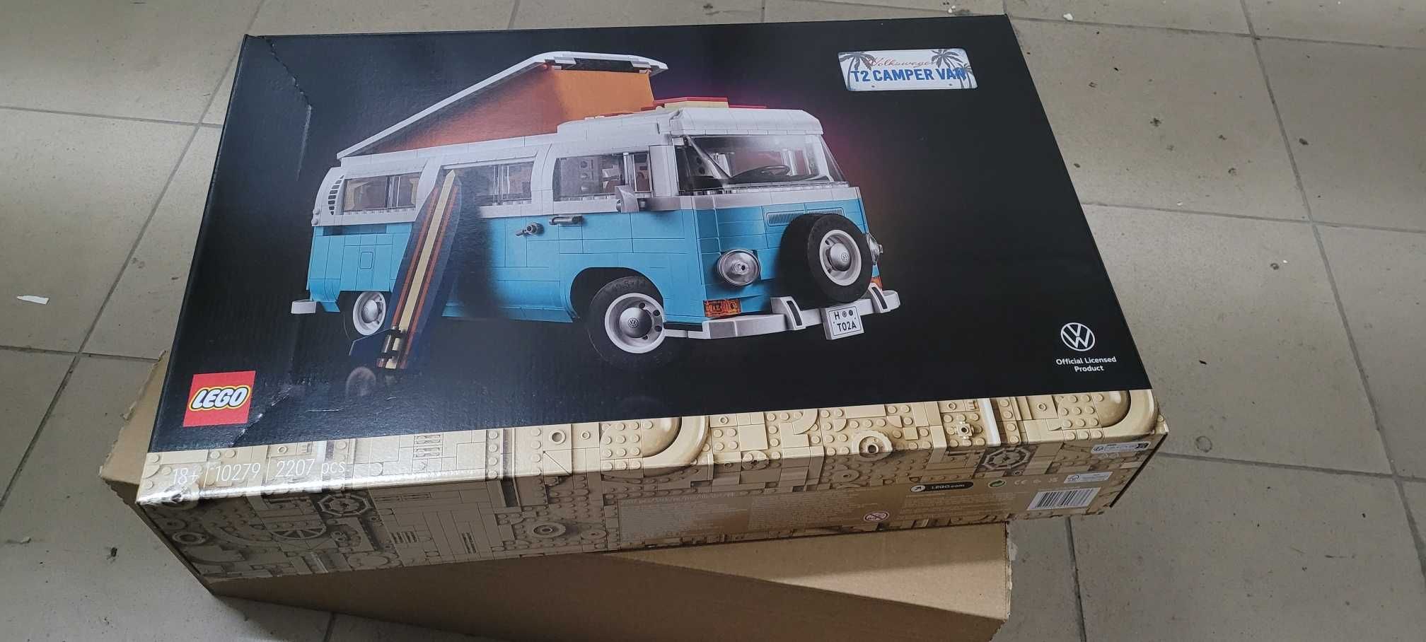 LEGO ICONS 10279 Volkswagen T2 Camper Van
