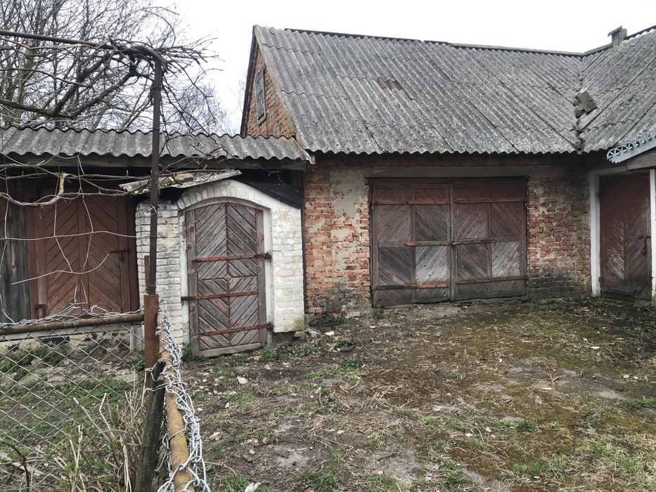 Продам Будинок  на 40 сот.землі !