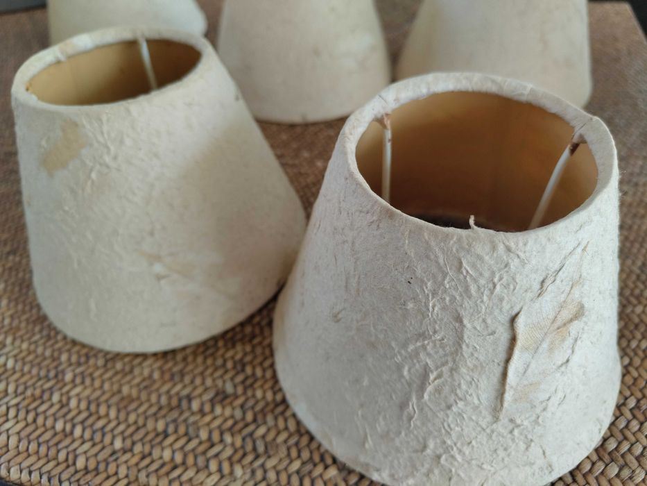 candeeiro suspenso do teto de latão amarelo