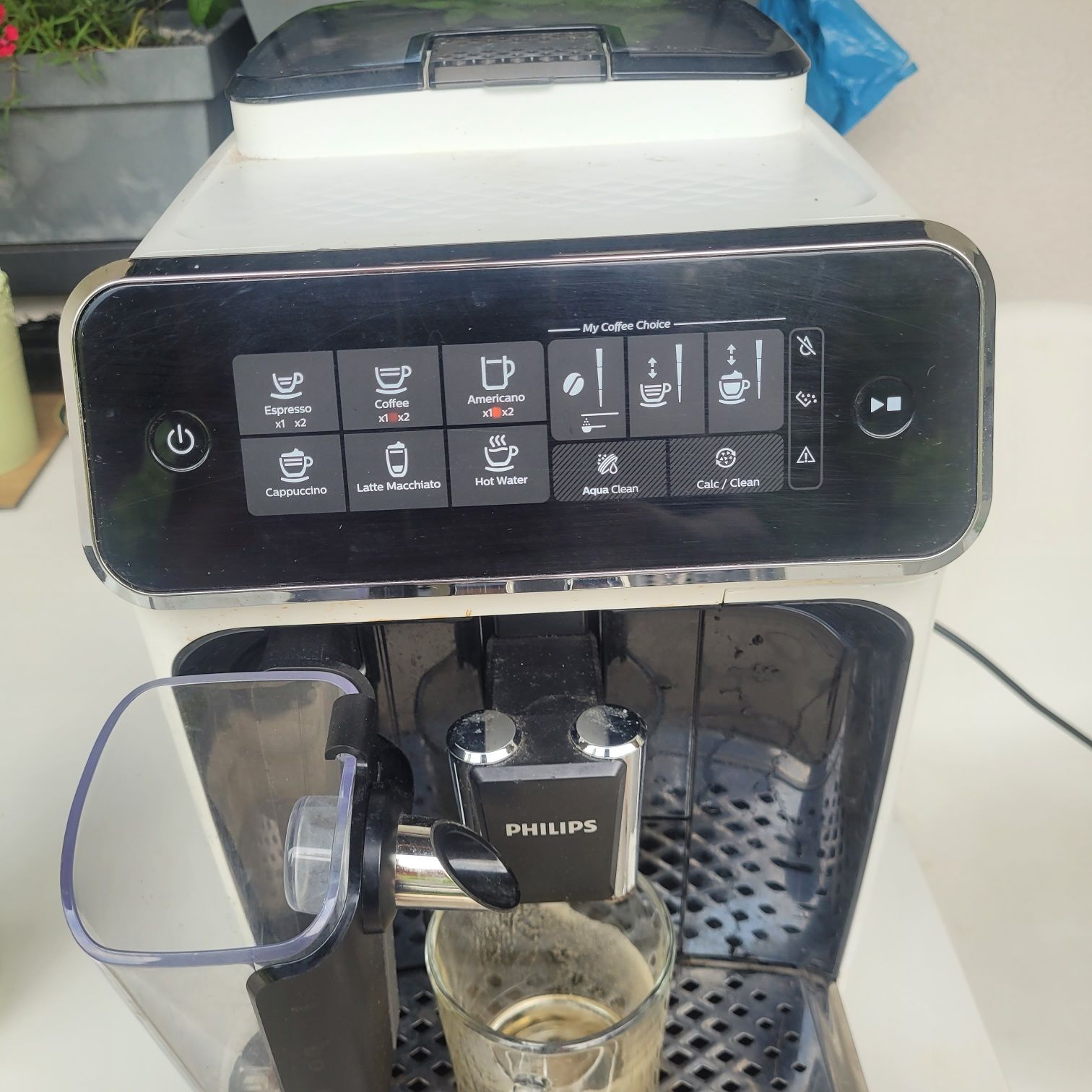 Ekspres do kawy philips lattego uszkodzony