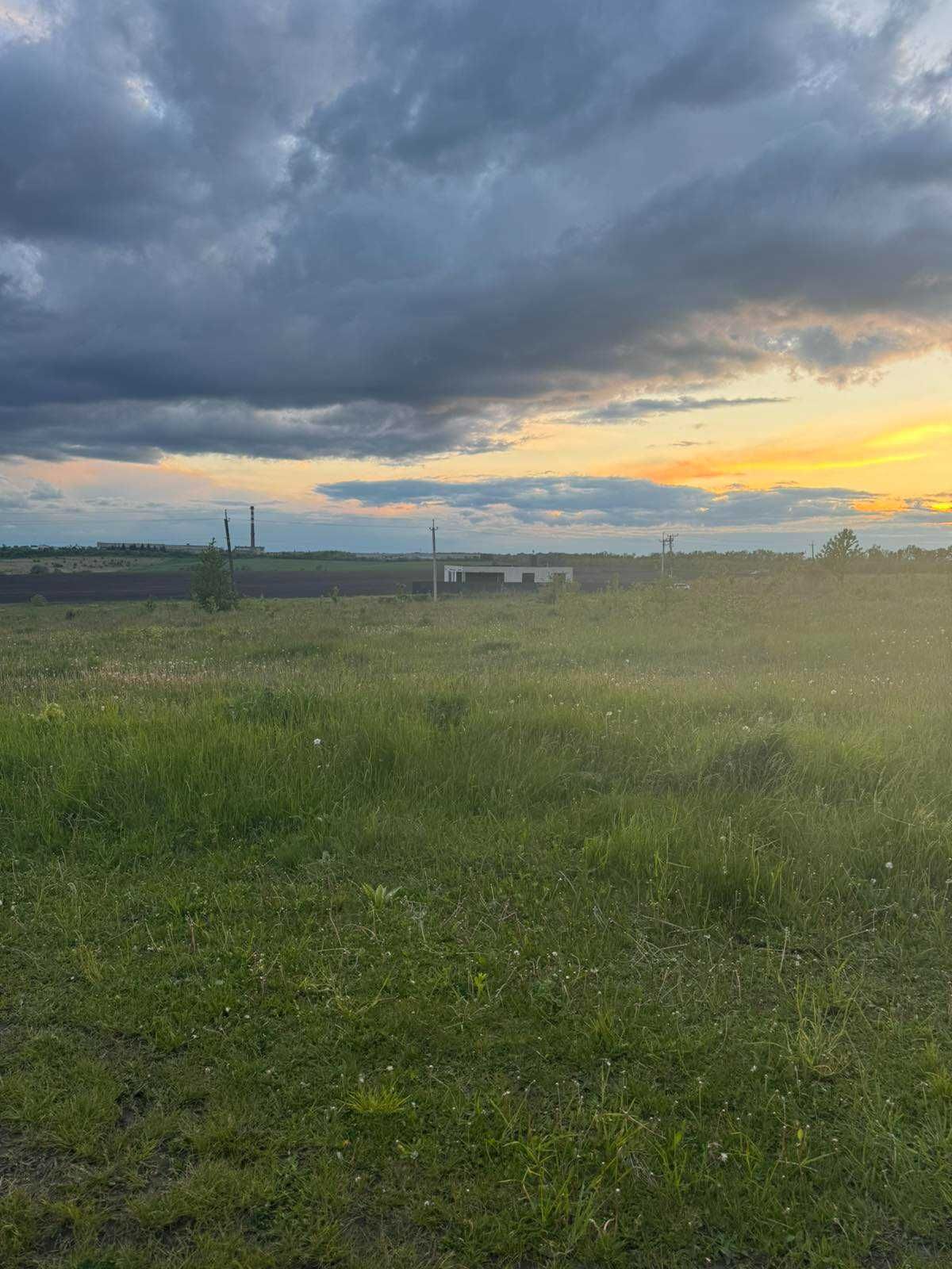 Земельна ділянка Лісові Гринівці. Мальовниче місце.