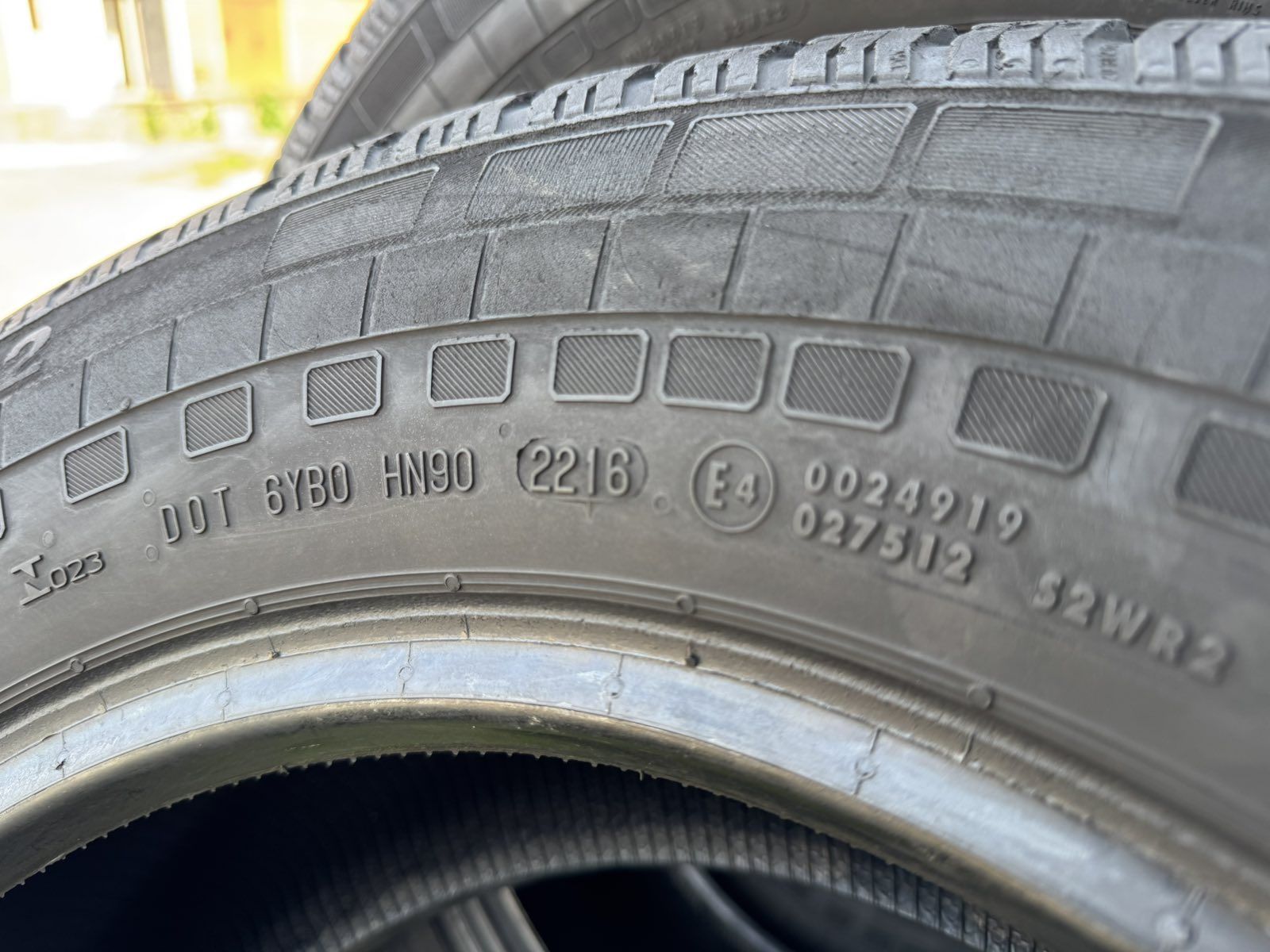 Всесезонні шини Continental 235/65 R16C резина спрінтер / крафтер