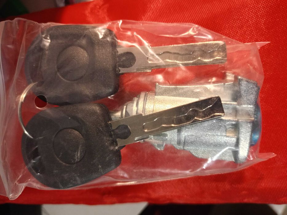 Skoda Fabia wkładka zamka.