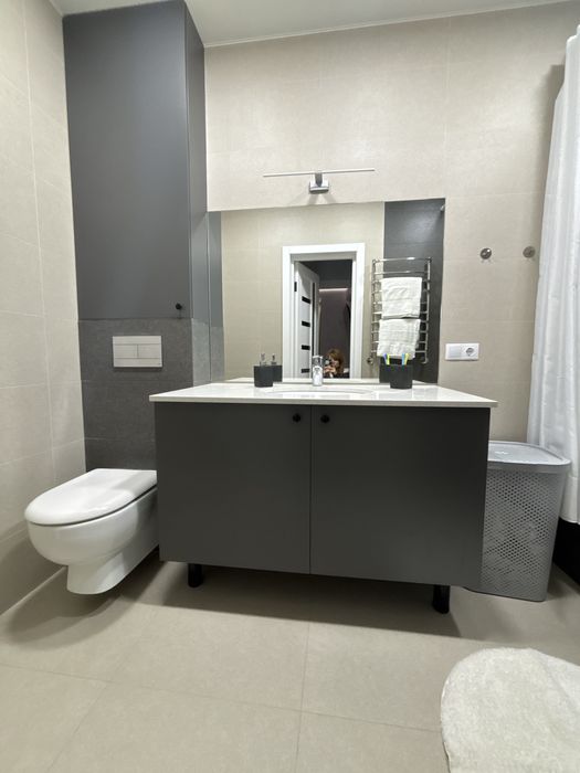 Євро3кімнатна квартира з якісними меблями, технікою