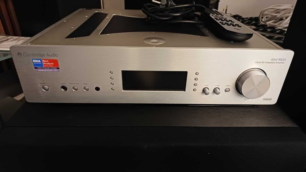 Amplificador Integrado Cambridge Audio Azur 851A